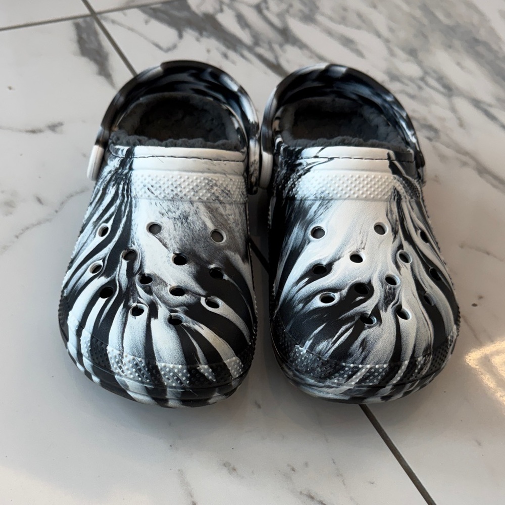 Fleece lined crocs